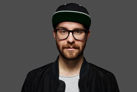 Mit der ersten Singleauskopplung aus Tape Wir sind groß, liefert Mark Forster den Song zur EM. Mark Forster Tape