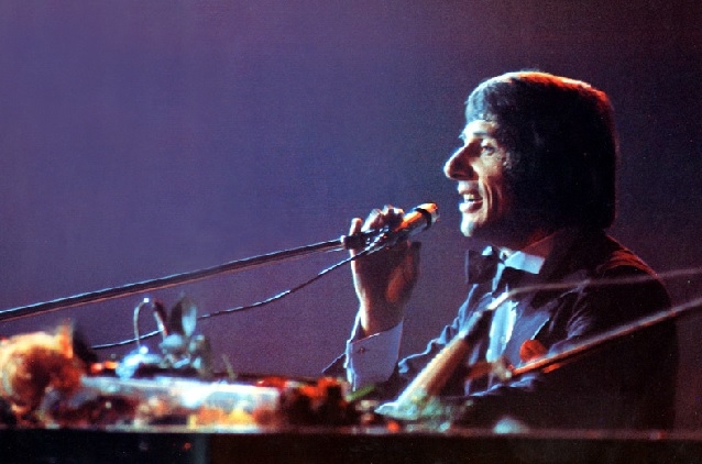 Udo Jürgens tritt live auf, während seiner Konzert-Tour 1969-1970. Udo Jürgens