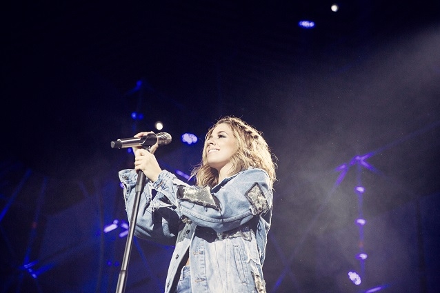 vanessa mai live berlin