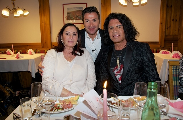 Costa Cordalis mit Sohn Lucas und Frau Ingrid. Costa Cordalis mit Sohn Lucas und Frau Ingrid.