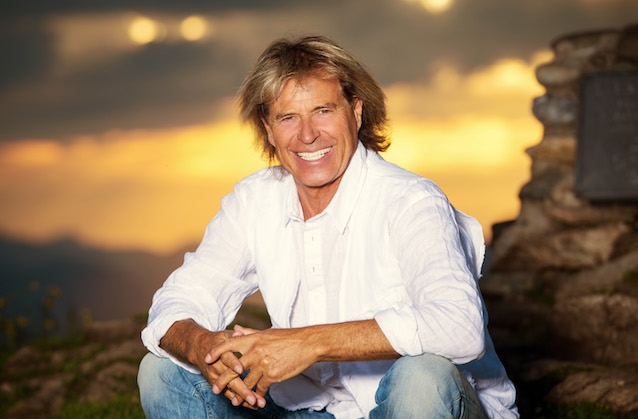 Hansi Hinterseer veröffentlicht am 10. November 2017 sein neues Album „Für mich ist Glück...“. Hansi Hinterseer veröffentlicht am 10. November 2017 sein neues Album „Für mich ist Glück...“.