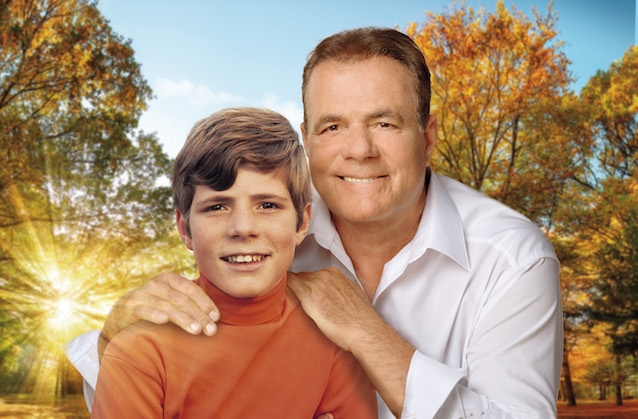 Als Heintje war Hein Simons in den Sechzigern und Siebzigern der größte Kinderstar Deutschlands. Der junge Heintje und der Hein Simons von heute sind auf einem Album vereint.