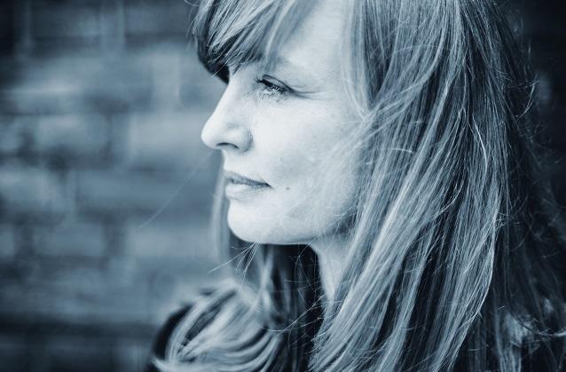 „Leise Bilder“ heißt das neue Album von Christina Lux. „Leise Bilder“ heißt das neue Album von Christina Lux.