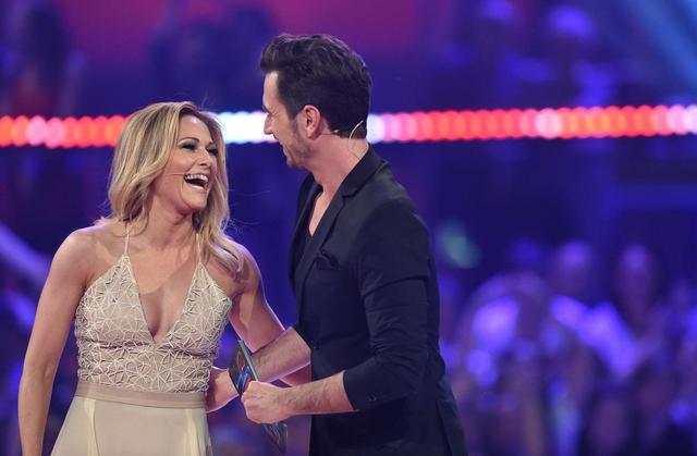 Für einen kleinen Liebesbesuch machte Helene Fischer einen Kurztrip nach Berlin. Helene Fischer stattete Florian Silbereisens Konzert in Berlin einen Besuch ab.