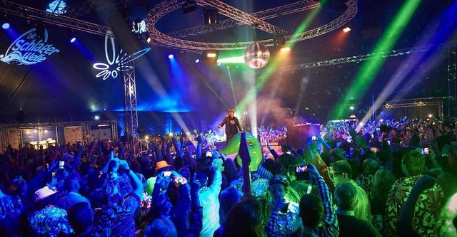 2017 brachte Party-Schlagerstar Mickie Krause die Stimmung zum Brodeln. 2017 brachte Party-Schlagerstar Mickie Krause die Stimmung zum Brodeln.