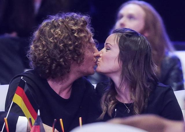 Katharina unterstützte Michael Schulte auch beim ESC in Lissabon. Michael Schulte gab seiner Katharina das Ja-Wort.