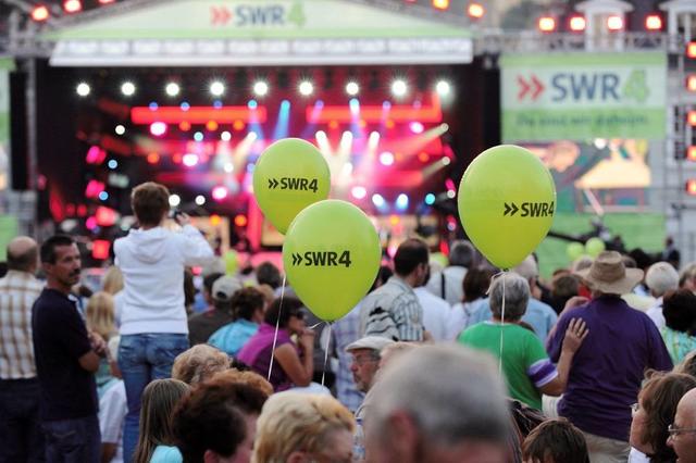 Das SWR sendet am Samstagabend die Highlights vom "SWR4 Schlager Open Air". Das SWR sendet am Samstagabend die Highlights vom "SWR4 Schlager Open Air".