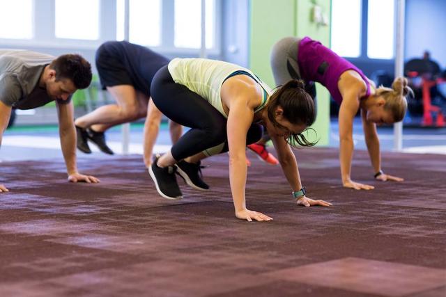 Schlageralltag: Ganzkörpertraining für die perfekte Schlagerfigur.