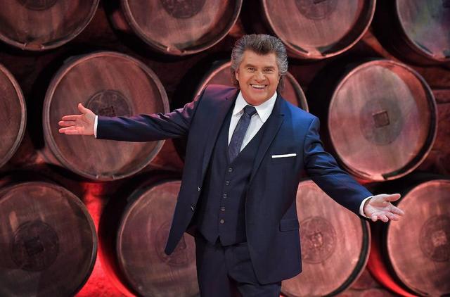 Andy Borg begrüßt zahlreiche Gäste in Folge Eins von „Schlager-Spaß mit Andy Borg“ Andy Borg begrüßt zahlreiche Gäste in Folge Eins von „Schlager-Spaß mit Andy Borg“