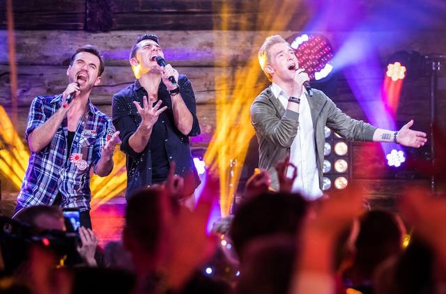 KLUBBB3 feiern am Samstag zum dritten Mal ihre „Hüttenparty“. KLUBBB3 feiern am Samstag zum dritten Mal ihre „Hüttenparty“.