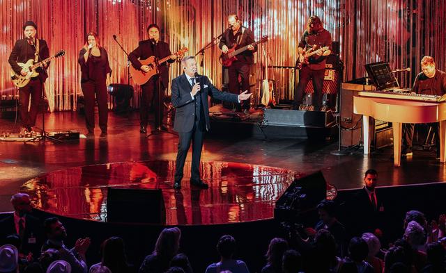 Die ARD zeigt nach der großen Show „Alle singen Kaiser“ das Konzert von Roland Kaiser in Berlin, bei dem er sein neues Album vorstellt. 