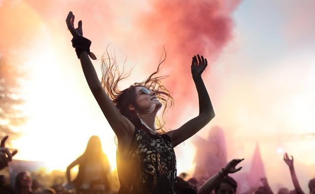 Gewinnt mit Merkur24.com Tickets für die „Schlagernacht des Jahres“ plus einem Reisegutschein im Wert von 250 €. Außerdem gibt es 5 CDs zu gewinnen. Gewinnt mit Merkur24.com Tickets für die „Schlagernacht des Jahres“ plus einem Reisegutschein im Wert von 250 €. Außerdem gibt es 5 CDs zu gewinnen.