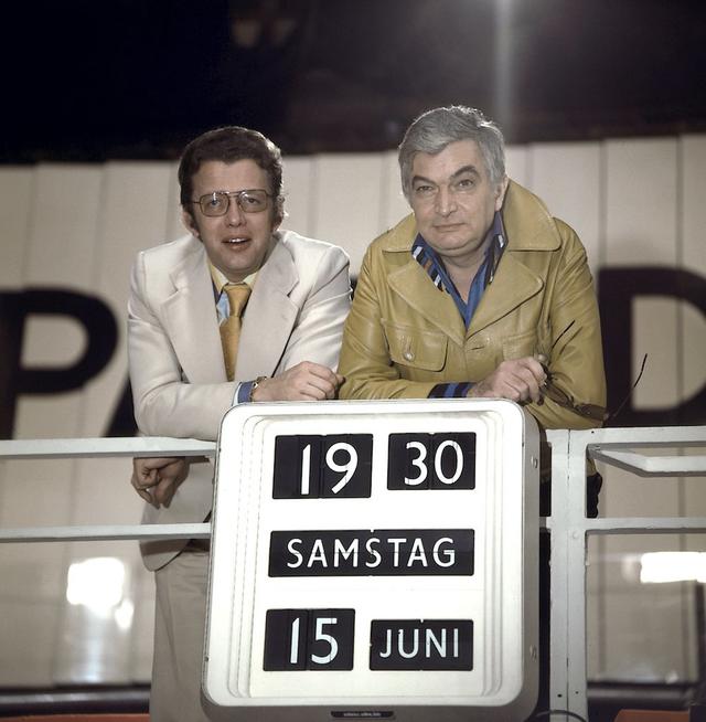 Moderator Dieter Thomas Heck und Regisseur Truck Branss. Moderator Dieter Thomas Heck und Regisseur Truck Branss.
