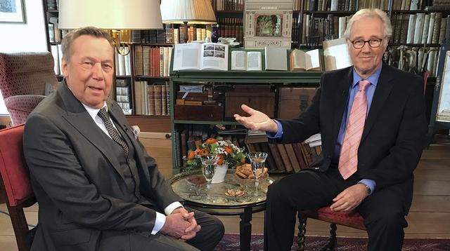 Roland Kaiser im NDR-Talk mit Lutz Ackermann. Roland Kaiser im NDR-Talk mit Lutz Ackermann.