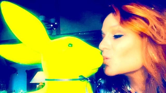 Andrea Berg und der Osterhase. Andrea Berg und der Osterhase.