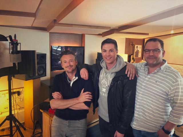 Julian David mit Alexs White und Alex Strasser. Julian David mit Alexs White und Alex Strasser.