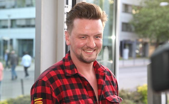 Ben Zucker sprach mit SchlagerPlanet über sein neues Album und die anstehende Arena-Tour. Ben Zucker sprach mit SchlagerPlanet über sein neues Album und die anstehende Arena-Tour.