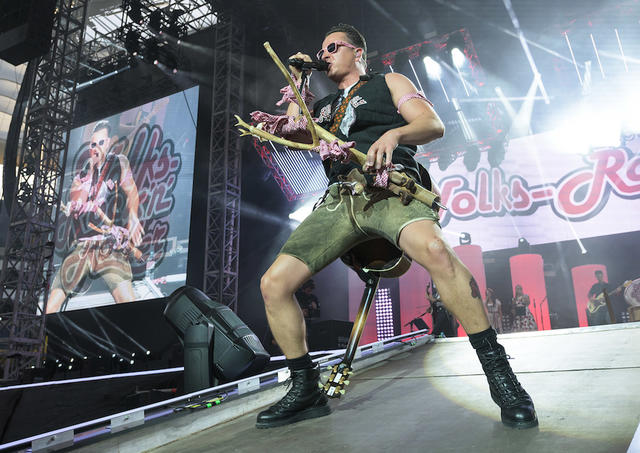 Kein Auftritt ohne Lederhose: Andreas Gabalier. Kein Auftritt ohne Lederhose: Andreas Gabalier.