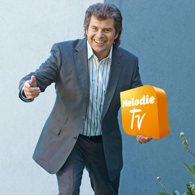 Andy Borg präsentiert seine Show bei Melodie TV.