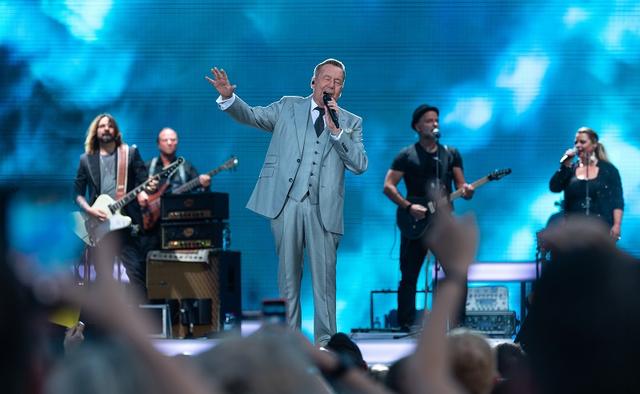 Roland Kaiser lieferte schon bei seiner ersten „Kaisermania“-Show 2019 so richtig ab. Roland Kaiser lieferte schon bei seiner ersten „Kaisermania“-Show 2019 so richtig ab.