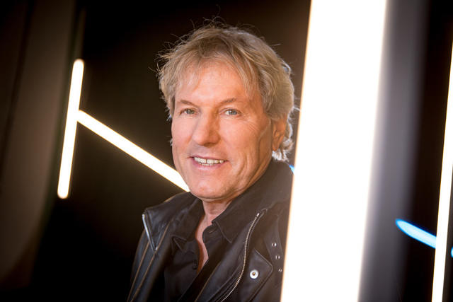 Bernhard Brink präsentiert sein neues Album „Diamanten“. Bernhard Brink präsentiert sein neues Album „Diamanten“.