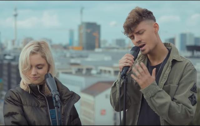 Marie Wegener singt im Duett mit Karsten Walter von Feuerherz. Marie Wegener Karsten Walter Duett