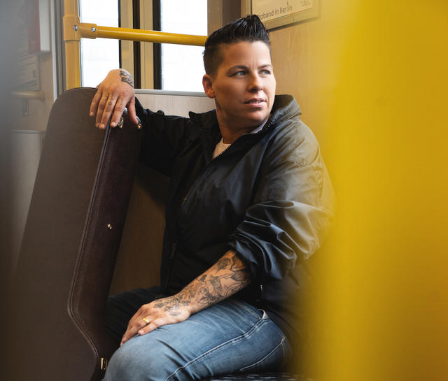 Habt ihr Lust, Kerstin Ott als Gast-Musiker auf ihrer Tour zu begleiten? Habt ihr Lust, Kerstin Ott als Gast-Musiker auf ihrer Tour zu begleiten?