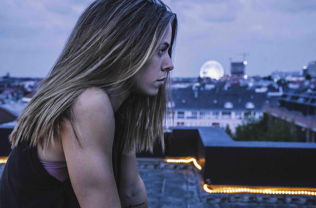 Vanessa Mai im TV-Film „Nur mit Dir zusammen“. Vanessa Mai im TV-Film „Nur mit Dir zusammen“.