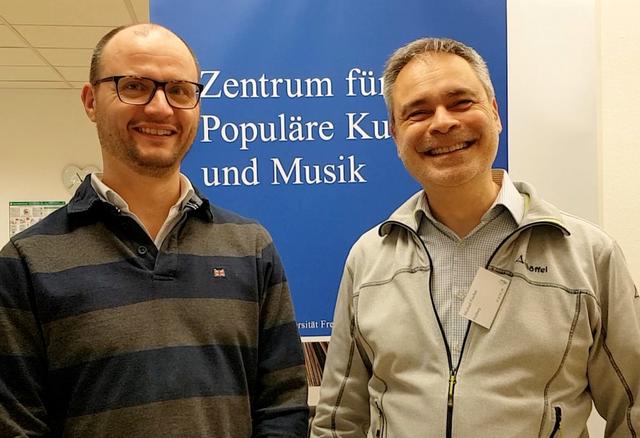  Rechts: Dr. Dr. Michael Fischer, geschäftsführender Direktor des Zentrums für populäre Kultur und Musik an der Universität Freiburg; Links: Dr. Johannes Müske