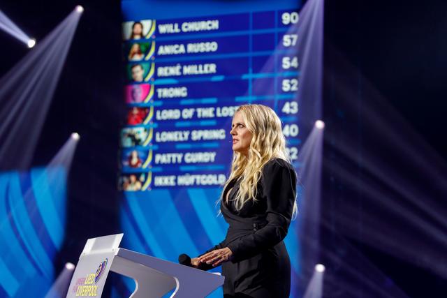 Barbara Schöneberger bei der Punktevergabe der Jury - Der deutsche Vorentscheid zum ESC
