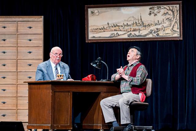 Karlheinz Hartmann (links) in "Hannes und der Bürgermeister" Karlheinz Hartmann (links) in "Hannes und der Bürgermeister"