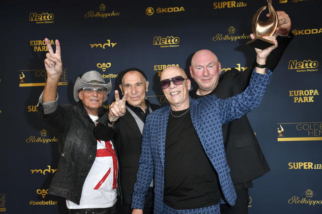 Fritz Puppel, Georgi Gogow, Toni Krahl und Manfred Hennig von City bei der 28. Verleihung der Goldenen Henne 2022 Fritz Puppel, Georgi Gogow, Toni Krahl und Manfred Hennig von City bei der 28. Verleihung der Goldenen Henne 2022
