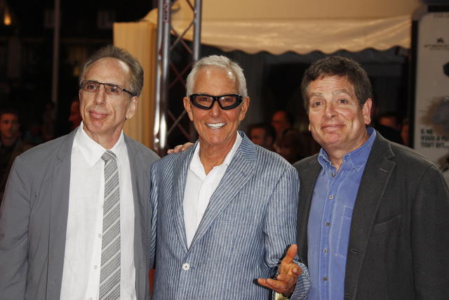 David Zucker, Jim Abrahams and Jerry Zucker beim amerikanischen Filmfestival, 2009 David Zucker, Jim Abrahams and Jerry Zucker beim amerikanischen Filmfestival, 2009