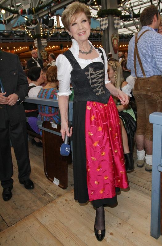 caroline_reiber_okto_808.jpg caroline_reiber_okto_808.jpg