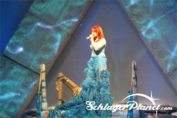 andrea_berg_outfit_909.jpg andrea_berg_outfit_909.jpg