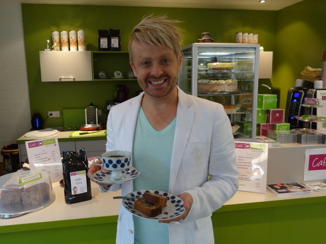 cafe_chillax_ross_an_979.jpg cafe_chillax_ross_an_979.jpg