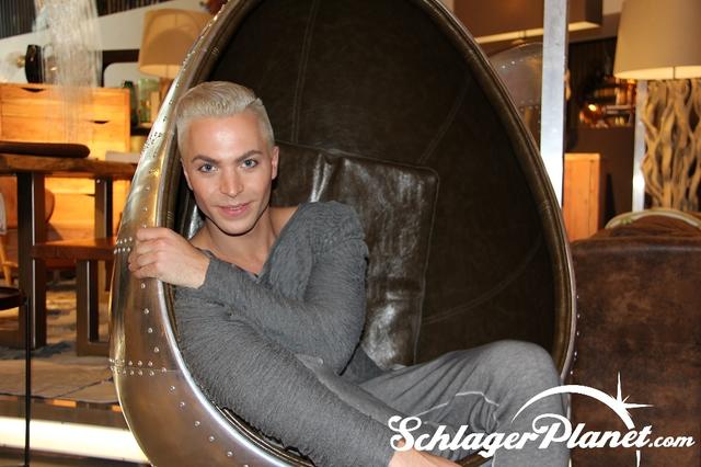 julian_david_panne_1022.jpg julian_david_panne_1022.jpg