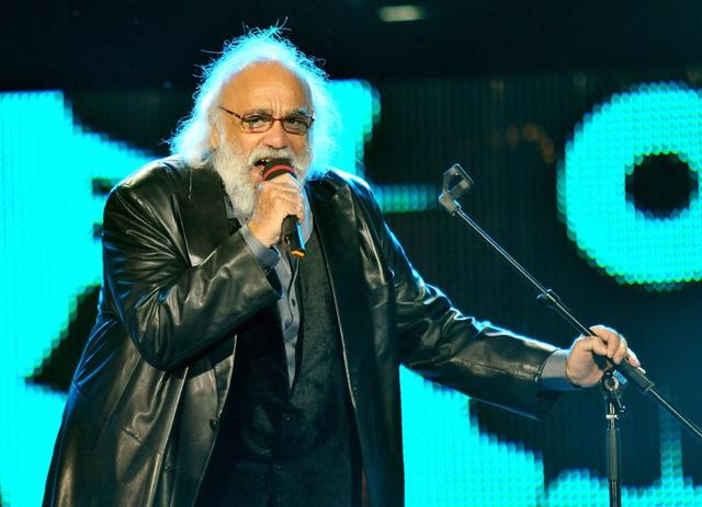 demis_roussos_tod_to_1282.jpg demis_roussos_tod_to_1282.jpg