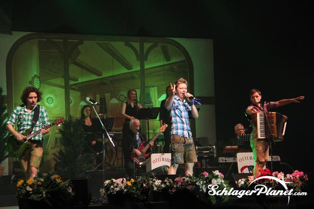 dorfrocker_1674.jpg dorfrocker_1674.jpg