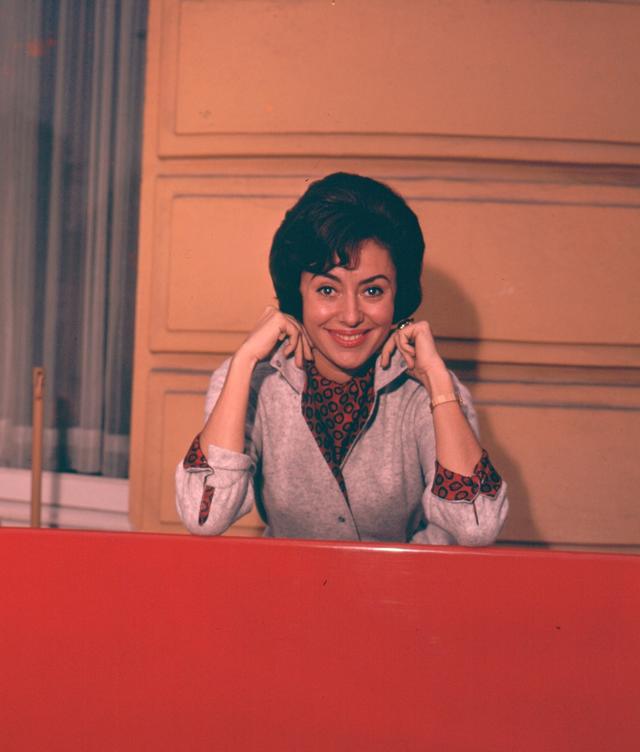 caterina_valente_geb_1988.jpg