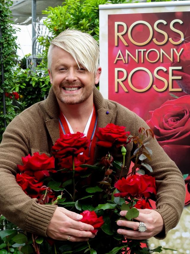rose_ross_antony_2221.jpg rose_ross_antony_2221.jpg