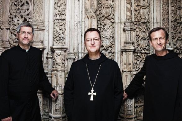die Priester die Priester