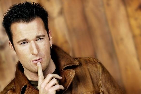 Michael Wendler bereitet sein Gestüt auf die große Ranch-Party vor. Der Schlagerstar lädt zum Promievent des Jahres... Michael Wendler