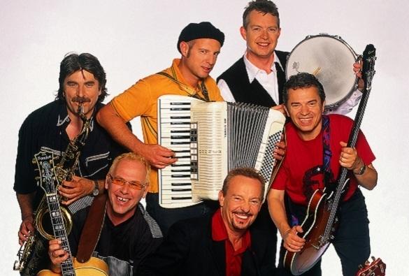 Barny Murphy bekommt sicherlich auch von seinen Bandkollegen ein Geburtstagsständchen. Spider Murphy Gang