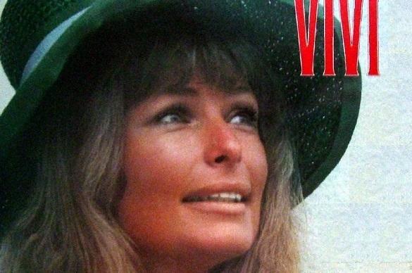 Die Kopenhagener Moderatorin Vivi Bach ist von uns gegangen. Aber die Erinnerung an eine wunderbare Zeit mit ihr auf der Bühne bleibt uns in Erinnerung! Vivi Bach