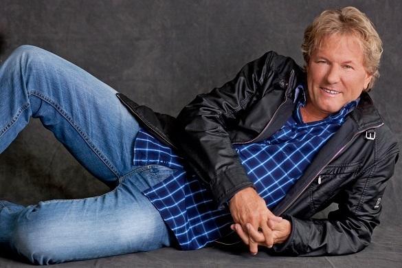 Bernhard Brink, der Star aus Niedersachsen feiert Geburtstag. SchlagerPlanet wünscht alles Gute! Bernhard Brink