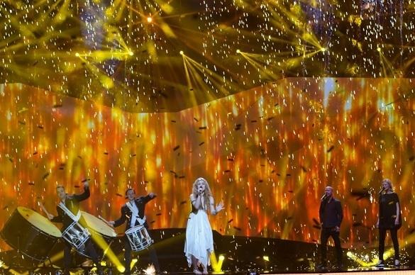 Pangeflöte und Bargefüße Emmelie de Forest gewinnt den ESC mit einer Ethno-Pop-Nummer. Emmelie de Forest ESC