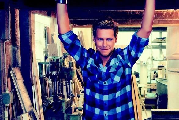 Peter Michael ist blutjung aber mit seinem Talent und Helene Fischer-Manager Uwe Kanthak wird er der nächste Superstar! Sänger Peter Michael