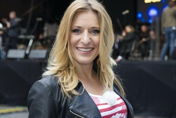 Stefanie Hertel besucht in der ersten Folge von „Sommer, Sonne, Stefanie“ ihre alte Heimat. Einschalten! Stefanie Hertel