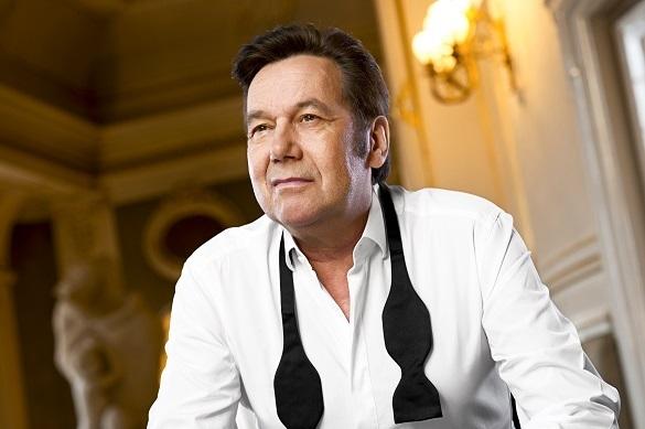 Roland Kaiser wurde 1952 als Ronald Keiler geboren. Findet Ihr nicht auch, dass der Nachname Kaiser viel besser zu ihm passt? Roland Kaiser Kaisermania